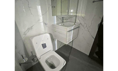 1 Bedroom PENTHOUSE FOR SALE in The Ellis near Makati Sports Club LP Leviste Makati City