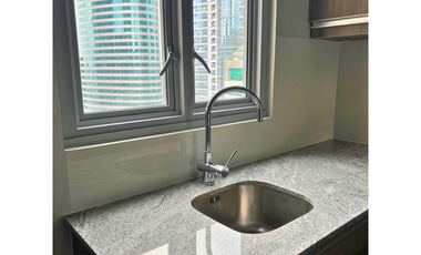 1 Bedroom PENTHOUSE FOR SALE in The Ellis near Makati Sports Club LP Leviste Makati City