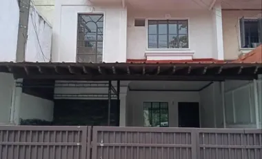 House and Lot For Sale at Sta. Rosa, Laguna