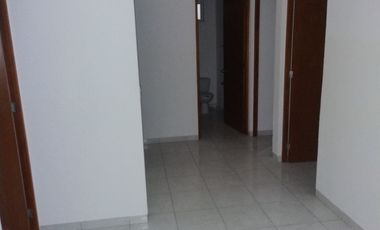CASA EN RENTA CON 5 RECAMARAS EN SAN JUAN DEL RIO PARA EMPRESAS