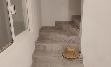CASA EN RENTA CON 5 RECAMARAS EN SAN JUAN DEL RIO PARA EMPRESAS