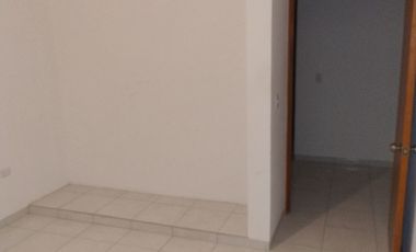 CASA EN RENTA CON 5 RECAMARAS EN SAN JUAN DEL RIO PARA EMPRESAS