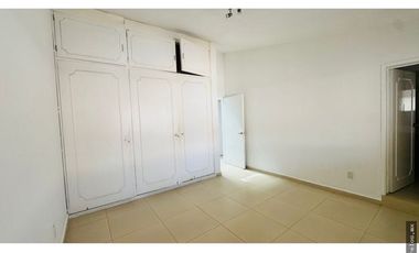 Casa en Renta en Jardines de Reforma con vigilancia