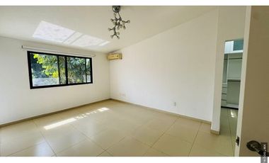 Casa en Renta en Jardines de Reforma con vigilancia