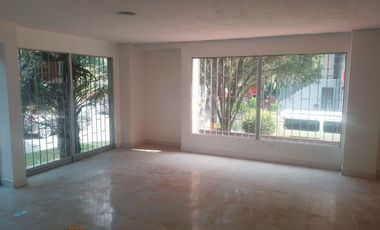 48153 Local u oficina independiente en arriendo en el sector Bolivariana, Laureles, Medellin