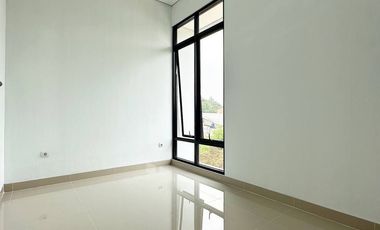 RUMAH SYARIAH READY STOCK 899 JUTA PINGGIR JALAN RAYA MABES TNI HANKAM CIPAYUNG JAKTIM