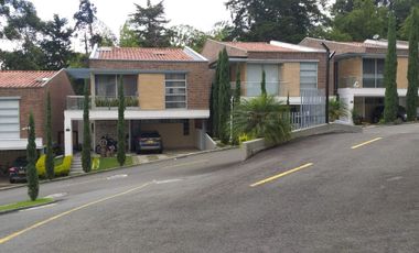 Casa en arriendo en La Frontera - San Lucas - Villa Novoa, Envigado