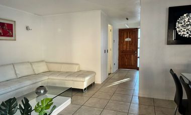 VENDE HERMOSA CASA EN TIERRA VIVA EN COPIAPÓ