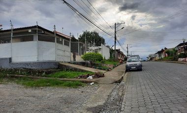 SE ARRIENDA CASA DE 187,62 M2. DE CONSTRUCCIÓN LA INDEPENDENCIA - QUININDÉ – ESMERALDAS – ECUADOR