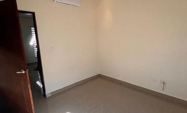 CASA EN RENTA EN MORETTA