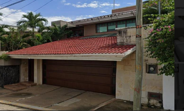 HERMOSA CASA EN VENTA DE REMATE CON ALBERCA EN COATZACOALCOS, VER