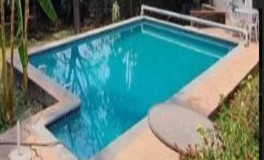 HERMOSA CASA EN VENTA DE REMATE CON ALBERCA EN COATZACOALCOS, VER
