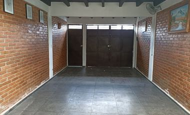 Salón de Fiestas en Venta con Local Comercial Independiente