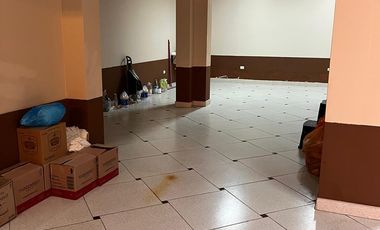 Alquiler Local Comercial + Departamentos en Edificio de 4 Pisos Yerbateros