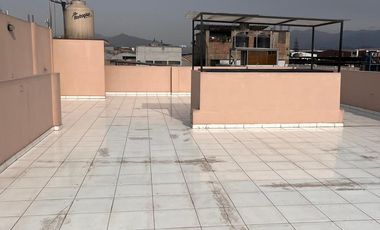 Alquiler Local Comercial + Departamentos en Edificio de 4 Pisos Yerbateros