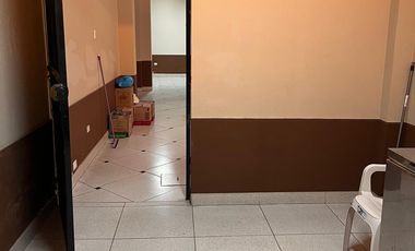 Alquiler Local Comercial + Departamentos en Edificio de 4 Pisos Yerbateros