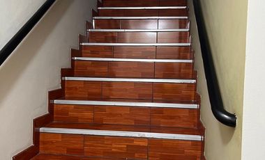 Venta Local Comercial + Departamentos en Edificio de 4 Pisos