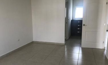 HERMOSA CASA EN CANCUN, UBICADA EN UNA ZONA TRANQUILA