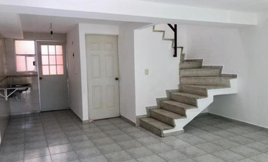 PRECIOSA CASA EN FRACC LAS AMERICAS ECATEPEC DE MORELOS