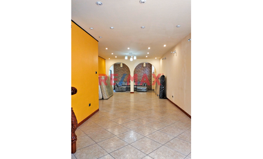 Venta De Casa En Residencial Los Paltos De San Antonio De Carapongo Lurigancho