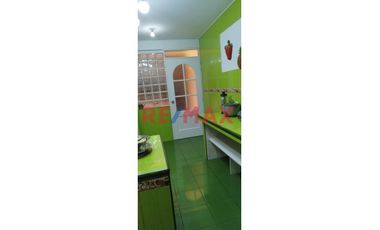 Venta De Casa En Residencial Los Paltos De San Antonio De Carapongo Lurigancho