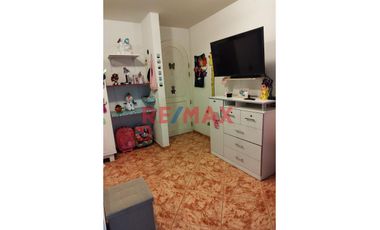 Venta De Casa En Residencial Los Paltos De San Antonio De Carapongo Lurigancho