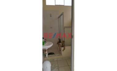 Venta De Casa En Residencial Los Paltos De San Antonio De Carapongo Lurigancho