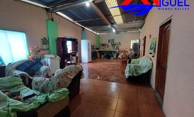 SE VENDE CASA RENTERA, ÁREA 1.548 M2. QUININDÉ – ESMERALDAS - ECUADOR