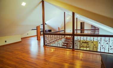 Amplia Casa con Terreno de Venta, Sector Ricaurte, Vía a Llacao