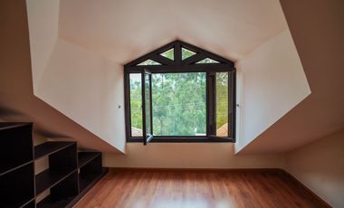 Amplia Casa con Terreno de Venta, Sector Ricaurte, Vía a Llacao