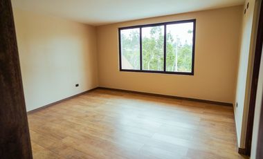 Amplia Casa con Terreno de Venta, Sector Ricaurte, Vía a Llacao