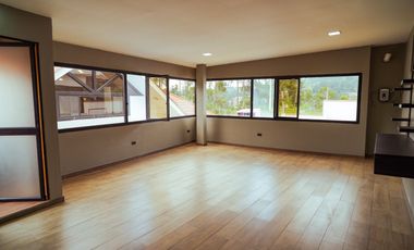 Amplia Casa con Terreno de Venta, Sector Ricaurte, Vía a Llacao