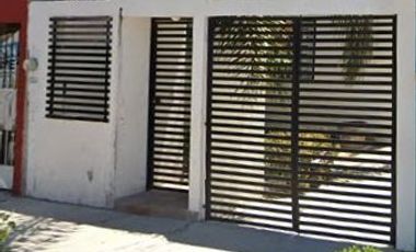 EXCELENTE PROPIEDAD UBICADA EN COLONIA , EN LA CIUDAD DE TINAJAS HIDALGO