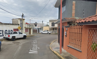 Casa en Remate Bancario en C. Miguel Hidalgo, Tapachula de Crodoba, Chis. (65% debajo de su valor comercial, solo recursos propios)