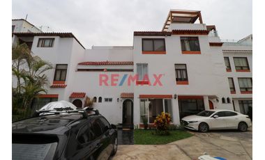 ¡Alquila Tu Chalet Recién Remodelado Cerca De La Universidad De Lima!