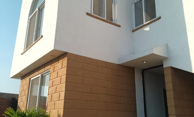 HERMOSA CASA EN VENTA, RESIDENCIAL TEHUCIL,  ATLATLAHUACAN MORELOS.