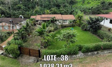 Casa en venta en Pedro Vicente Maldonado, de 3 habitaciones, Quito, Ecuador