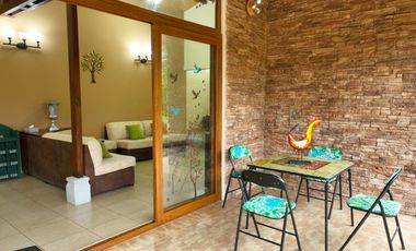 Casa en venta en Pedro Vicente Maldonado, de 3 habitaciones, Quito, Ecuador