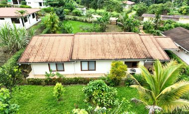 Casa en venta en Pedro Vicente Maldonado, de 3 habitaciones, Quito, Ecuador