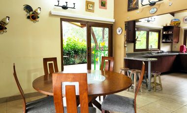 Casa en venta en Pedro Vicente Maldonado, de 3 habitaciones, Quito, Ecuador