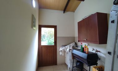 Casa en venta en Pedro Vicente Maldonado, de 3 habitaciones, Quito, Ecuador