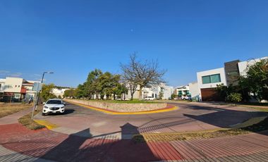 ZONA ANGEL LEAÑO COTO LOS ROBLES LOTE EN VENTA CON MUCHA PRIVACIDAD