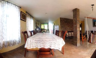 Casa en venta de 3 habitaciones de oportunidad, en Pedro Vicente Maldonado, Quito Ecuador