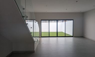 CASA EN VENTA EN ALTARES RESIDENCIAL CARRETERA NACIONAL