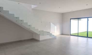 CASA EN VENTA EN ALTARES RESIDENCIAL CARRETERA NACIONAL