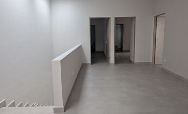 CASA EN VENTA EN ALTARES RESIDENCIAL CARRETERA NACIONAL