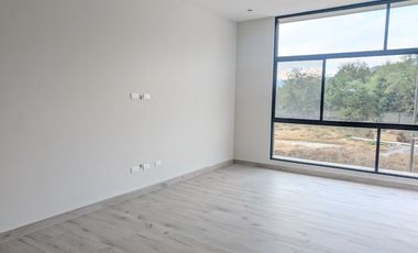 CASA EN VENTA EN ALTARES RESIDENCIAL CARRETERA NACIONAL