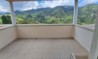 VENTA DE CASA INDEPENDIENTE DE 320 m2 EN LA FLORIDA, VILLAMARÍA, CALDAS.