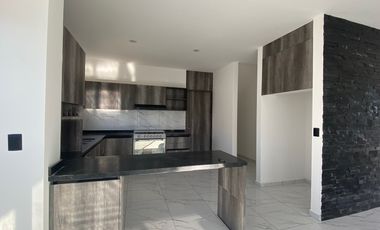 Casa en Renta en condominio Fraccionamiento Carlota Residencial