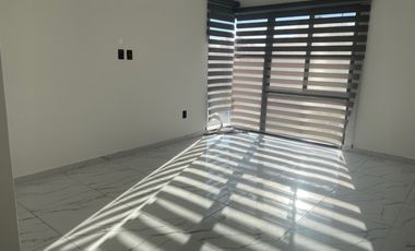 Casa en Renta en condominio Fraccionamiento Carlota Residencial